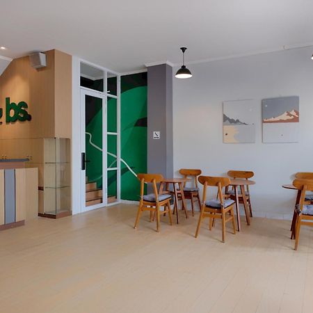 Hubs Hostel Γιογκιακάρτα Εξωτερικό φωτογραφία