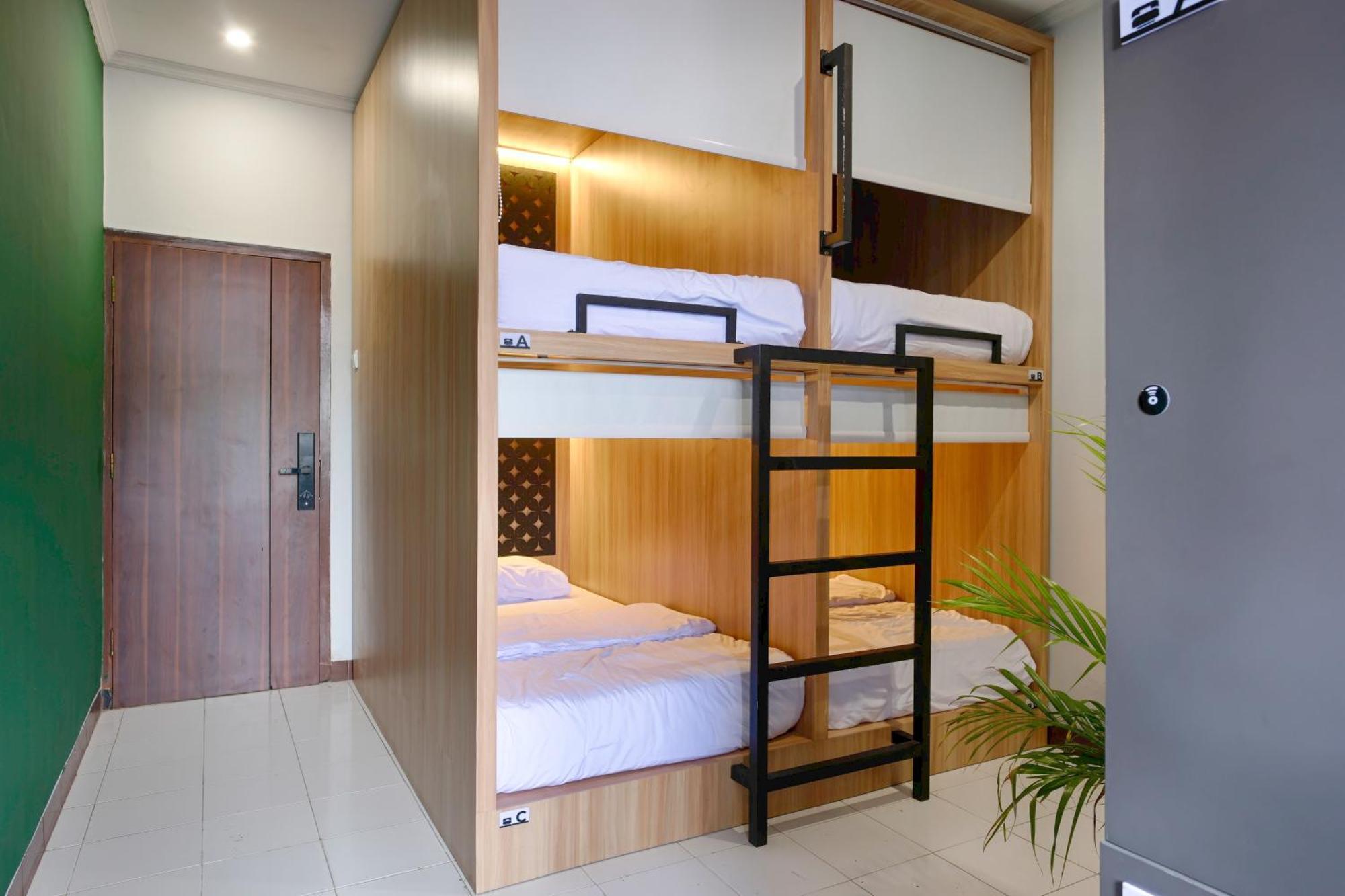 Hubs Hostel Γιογκιακάρτα Εξωτερικό φωτογραφία