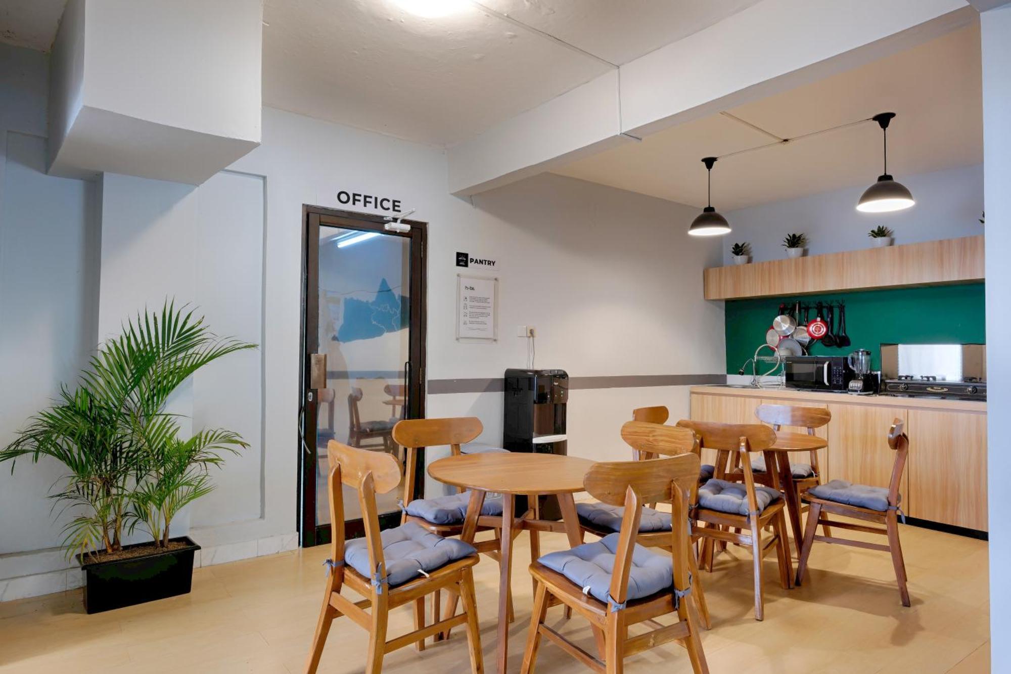 Hubs Hostel Γιογκιακάρτα Εξωτερικό φωτογραφία